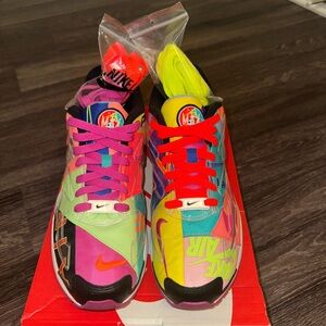 Nike x Atmos Air Max 2 Light QS Logos